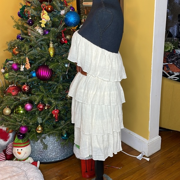 C’est Toi Cream Brunch Strapless Ruffle Dress (Medium) - Picture 4 of 5